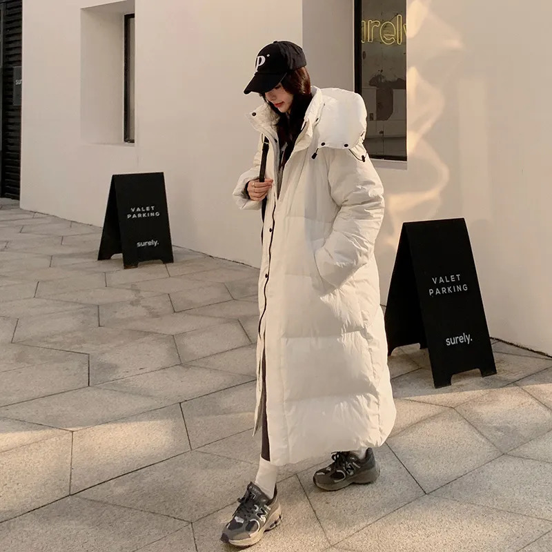 Womens Down Parkas Winter Oversize Long Snow Parka Hooded Cotton Padded Puffer Jacket Coat Women Over Knee Thick Warm Windbreaker Outwear 231017