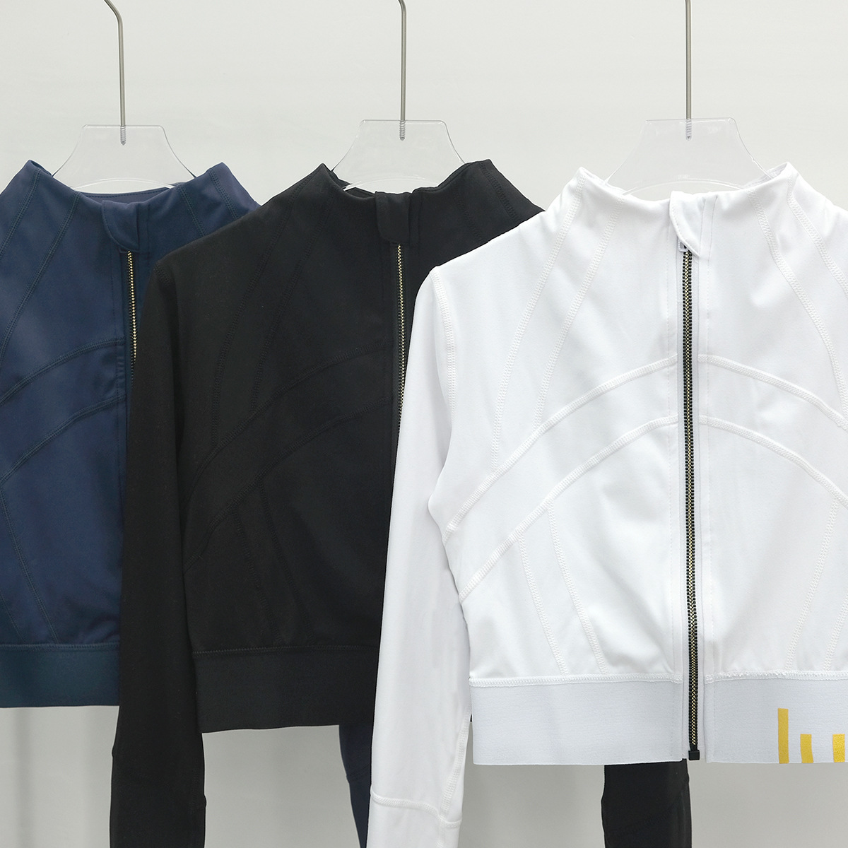 Uu-1442 Women Yoga Short Jackets Workout Sport Coat Fiess Jacket Sports Quick Dry Activewear Top Solid Zip Up Sweatshirt Sportwear