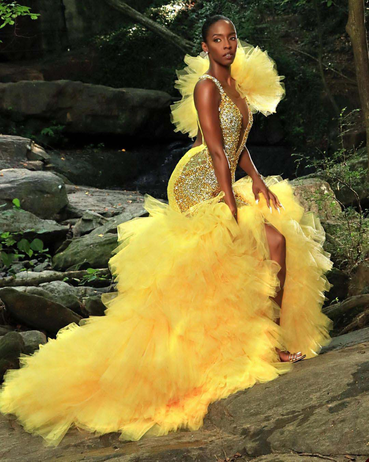 Sexy Deep V Neck Mermaid Prom Dresses Elegant Ruffles Tiered Formal Occasion Dress Aso Ebi Evening Gowns