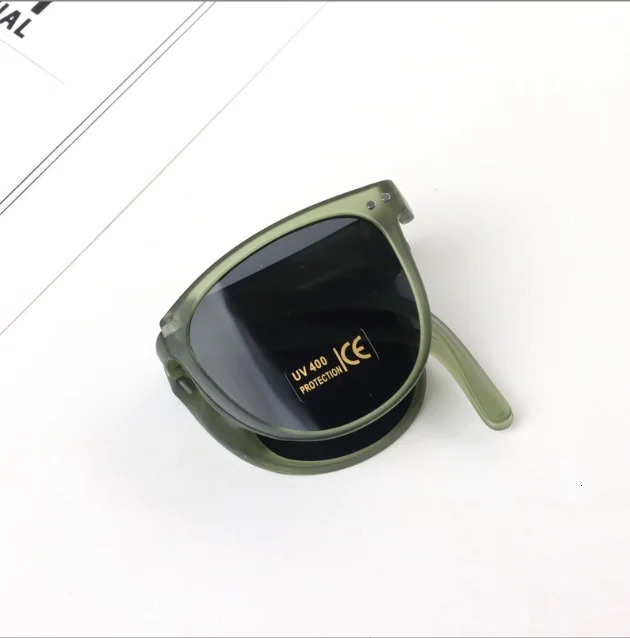 Sunglasses Children's Sunglasses European And American Children's Folding Glasses Retro Round Frame Shade Baby Sunglasses 231017