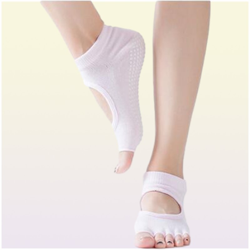 Whole2019 new dighole dispensing professional yoga socks ladies nonslip exposed toe backless gym fivefinger socks sports s