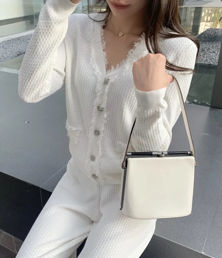 Women's Tracksuits Autumn Winter Women's Suit Knitted Tassel V-neck Cardigan Jacket Wide Leg Pants Casual Two Piece Set Women Elegant Korean