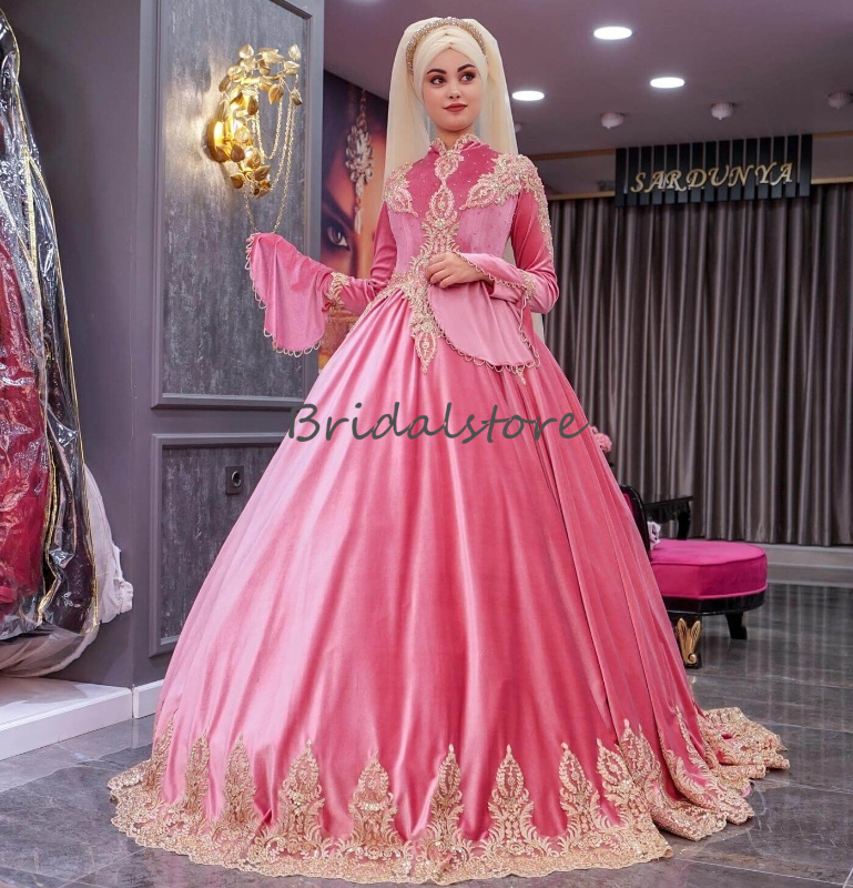 Luxury Saudi Arabian Muslim Wedding Dress 2024 Turkish Middle East Indian Pink Gothic Bride Velvet Beaded Lace Irish AbayasVestido De Noiva Casamento 