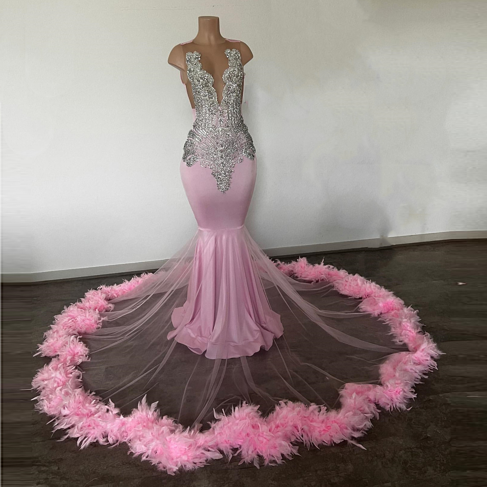 Sparkly Pink Sexy Mermaid Prom Dresses For Black Girls Beads Feathers Graduation Party Gowns Evening Dress Vestidos De Fiesta