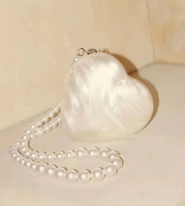 Evening Bags Acrylic heart bag women evening party cute pearl color purse 2023 clutch handbag with strap wholesale 231017