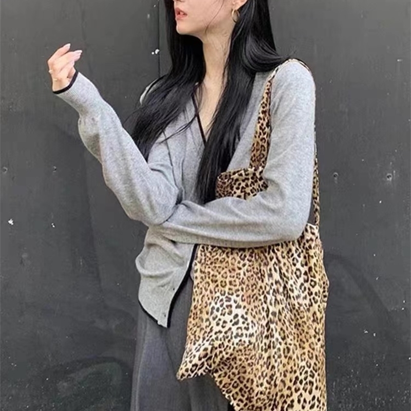 Women's Knits Tee's cashmere cardigan Vneck spring and autumn fashion lazy style casual women's top 231017