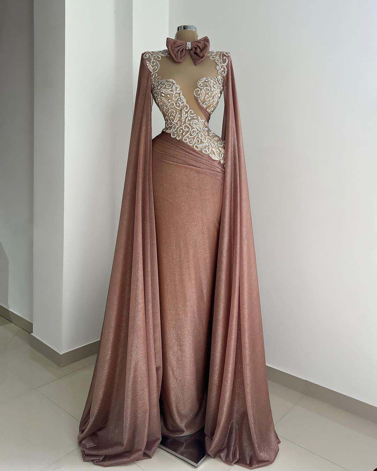 High Neck Evening Dresses Sexy Full Sleeve Floor Length Sequined Lace Prom Party Gowns Robe
