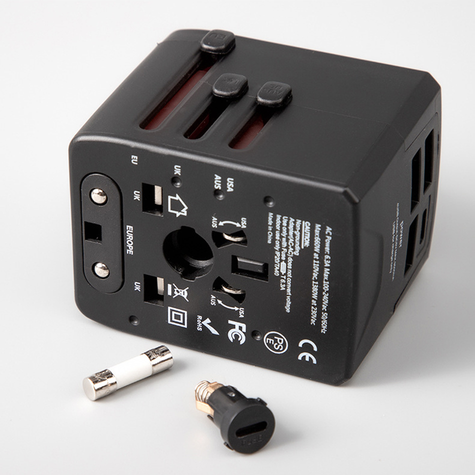 65W Universal Travel Adapter 3.5A All-in-one Travel Charger With 3 USB Ports and 1 Type C Wall Chargers for US EU UK AU Plug
