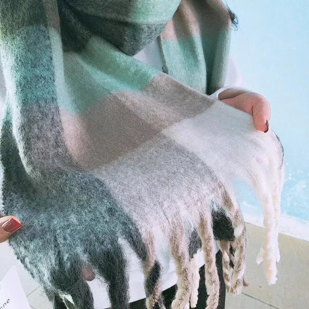Scarves 2023 Winter Scarf with Tags Thick Warm Solid Cape Wraps Female Bandana Pashmina Cashmere Men Scarf Long Tassel 231018