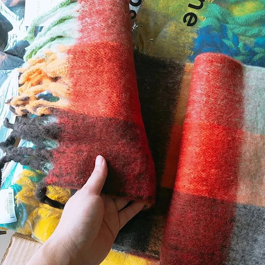 Scarves 2023 Winter Scarf with Tags Thick Warm Solid Cape Wraps Female Bandana Pashmina Cashmere Men Scarf Long Tassel 231018