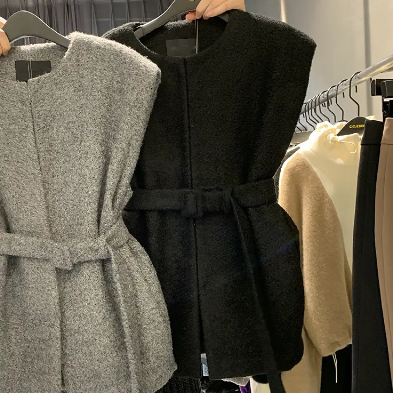 Women s Vests OCEANLOVE Women Solid Bandage Korean Fashion Autumn Winter Slim Sweaters Vintage All Match Pull Femme Hiver Tops 231018