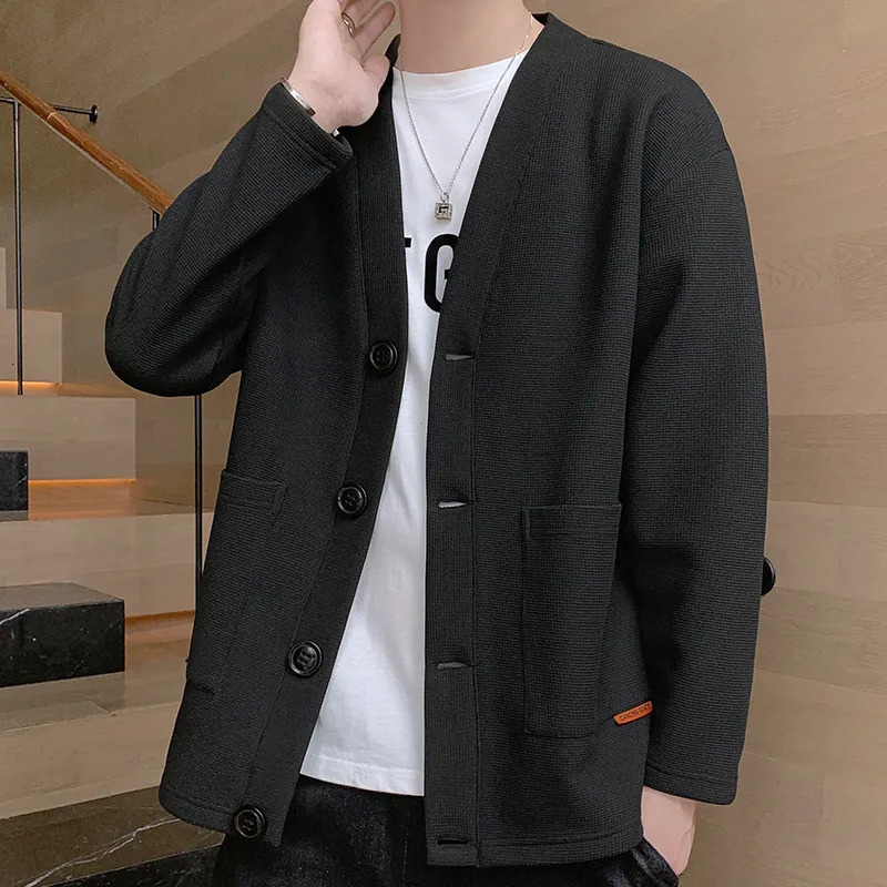 Men's Sweaters Mens Streetwear Knitted Sweater Loose Vneck Singlebreasted Solid Color Cardigan Men Casual Coat 2023 Autumn Pullovers 231018