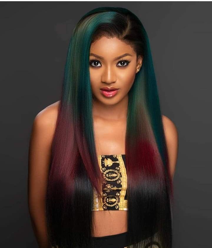 Cosplay Wigs Highlight Blonde Ombre Synthetic Glueless Wig With Bangs For Women Long Straight Blue Red Pink Colored Fringe Heat Resistant 26Inch