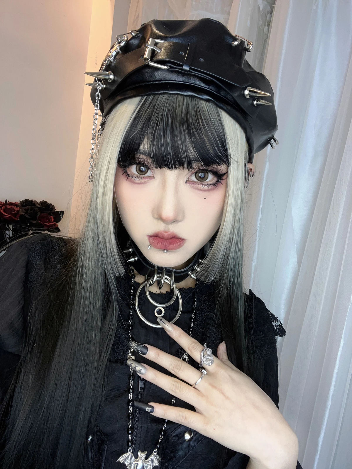 Berets Harajuku Gothic Lolita Leather Devil Beret hat Cap Autumn Winter Y2K Girl Women's Metallic Punk Sharp nail decorative hats 231018