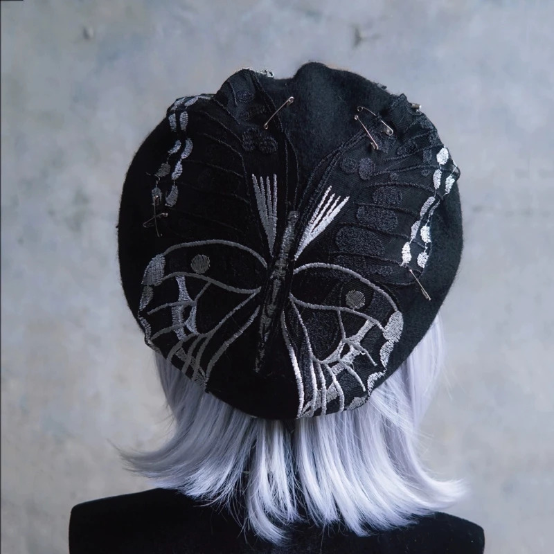 Berets Ins Elegant Butterfly Embroidered Woolen Berets Caps for Women Autumn and Winter Niche Dark Subculture Y2k Retro Painter Hats 231018