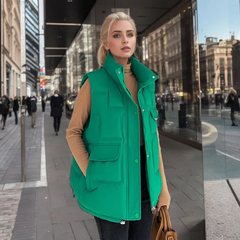 Women's Vests 2023 Autum Down Cotton Vest Women Loose Sleeveless Coats Jackets Winter Female Solid Stand Collar Thickening Warm White 231018