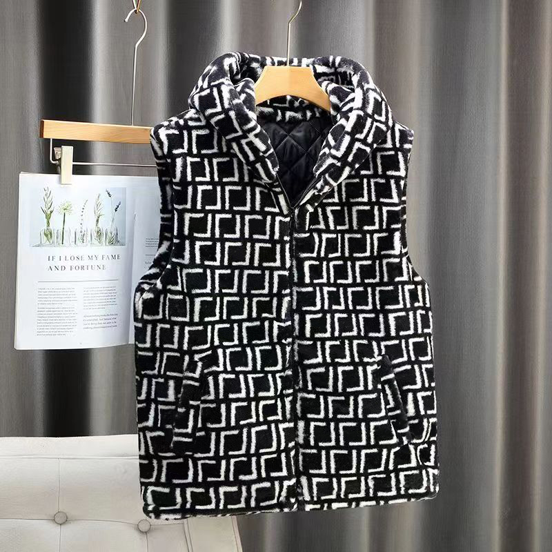 Man Jacket Down Vest Sweaters Wool Knit Shirts Man Hoodie Berber Fleece Windbreaker Pullover Lapel Neck Sweatshirts Tops Man Coats M-4XL