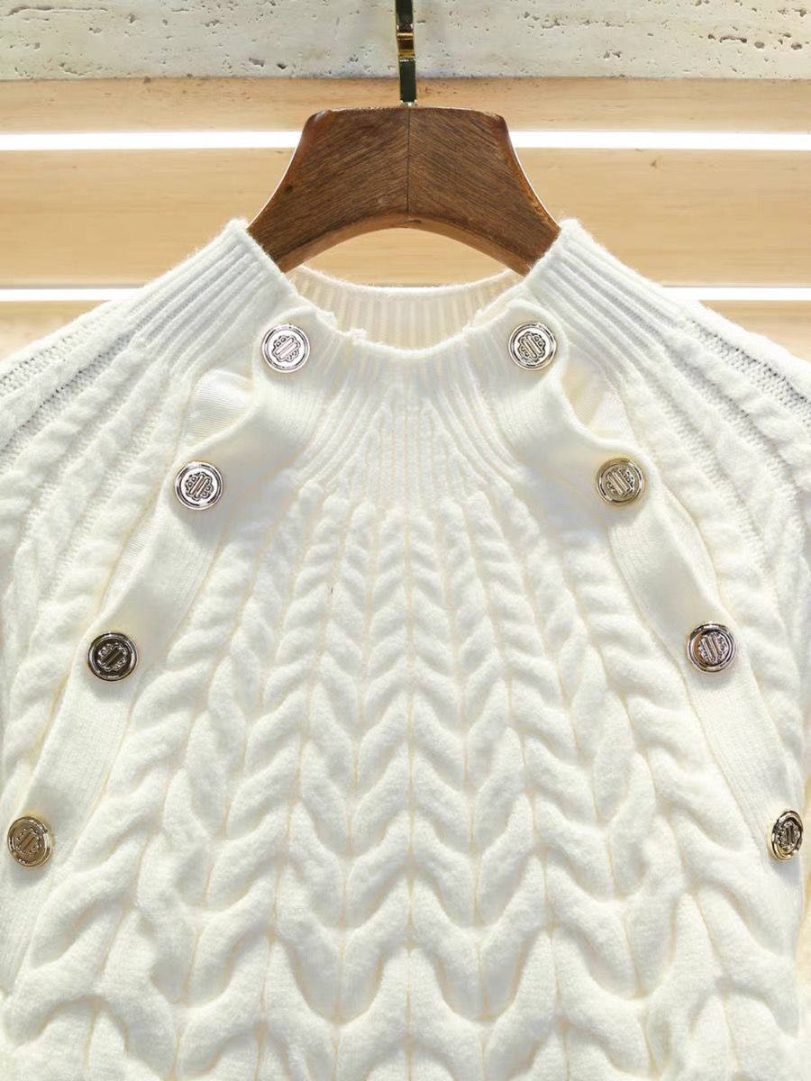 2023 Autumn/Winter New Commuter M Family Lazy Stand Neck Shoulder Buckle White Thread Loose Knitted Sweater