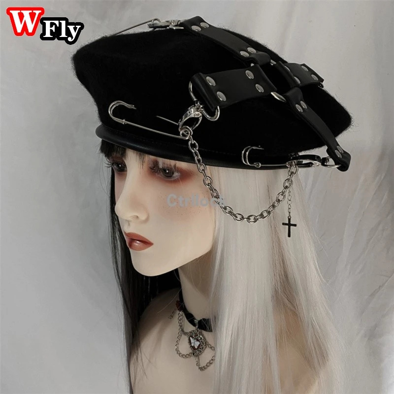 Berets Y2K Women Girl Lolita Berets Hat Gothic Punk Rivet Skeleton Chain Beret Hats Ladies Street Cool Hip hop Rock beret Caps 231018
