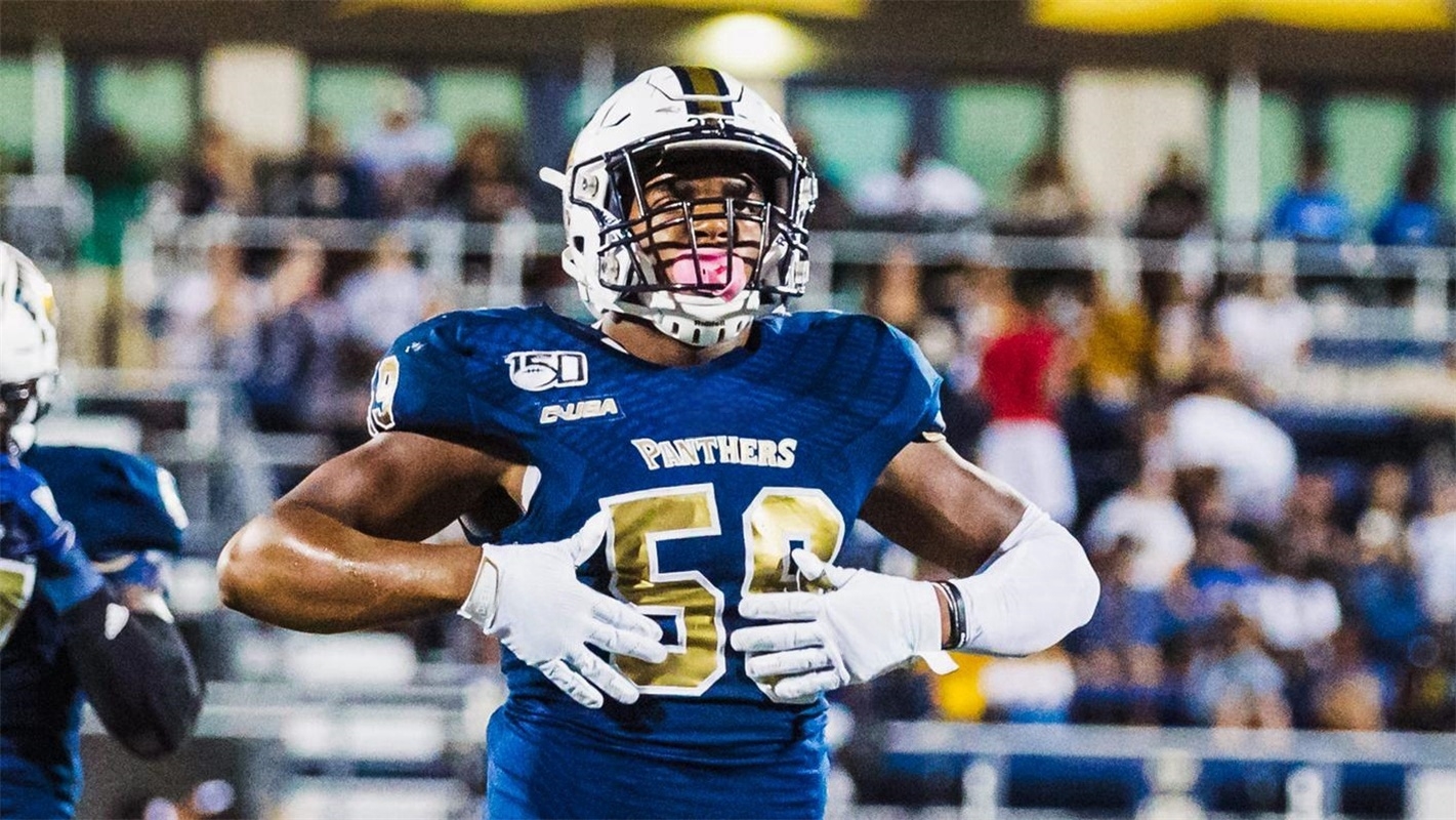 FIU Golden Panthers Football Jersey 2 Avery Huff 12 Chayden Peery 1 Latarie Kinsler 88 Josiah Miamen 8 Jeramy Passmore 18 Khaya Wright 8 Lexington Jos