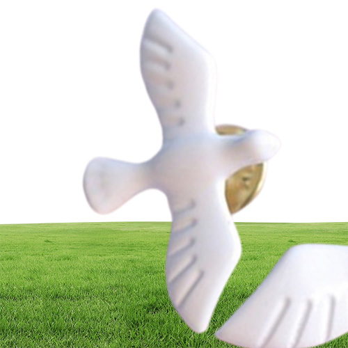 Vintage White Pigeon Pin Brooch Wedding Party Gold Plate Peace Dove Brooches for Women Xmas Gift Jewelry Badge Shirt Pins