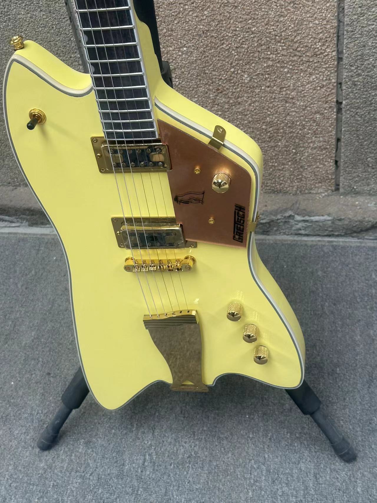 Rare Gre t -sc.h G6199 Yellow Thunderbird Firebird shape Free Ship