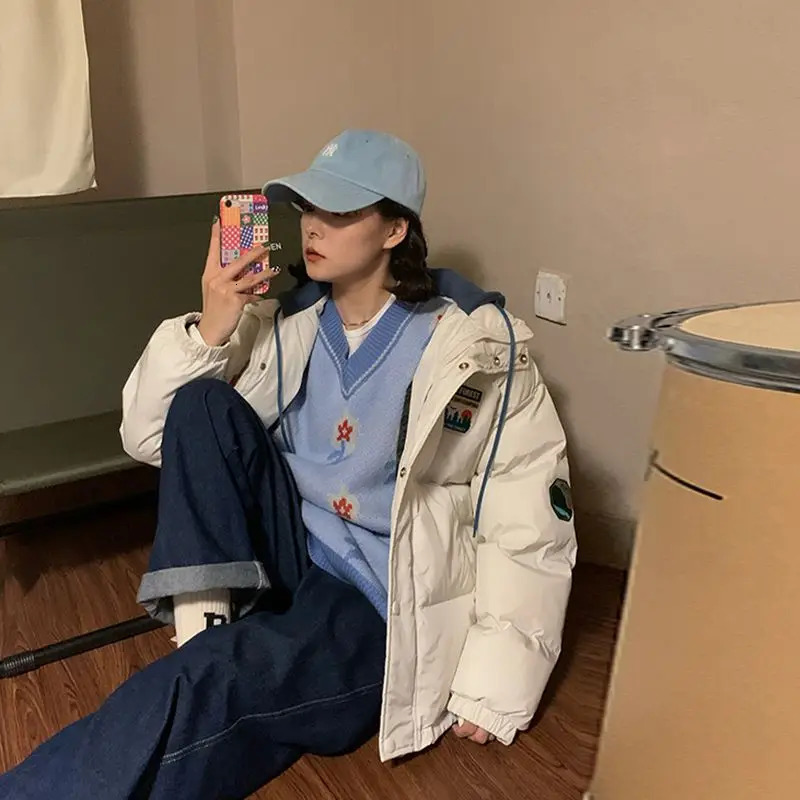 Women's Down Parkas 2023 Winter CottonPadded Coat Women Zipper Loose Puffer Jackets Girls Thickening Warm Black White Snow Wear 231018