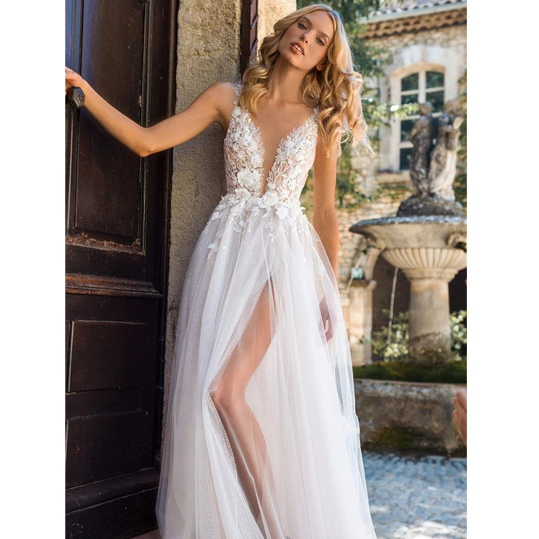 Lace Boho Wedding Dresses V Neck Elegant A-Line Sleeveless 3D Appliqued Bride Gown Side Split Sexy Backless Dress