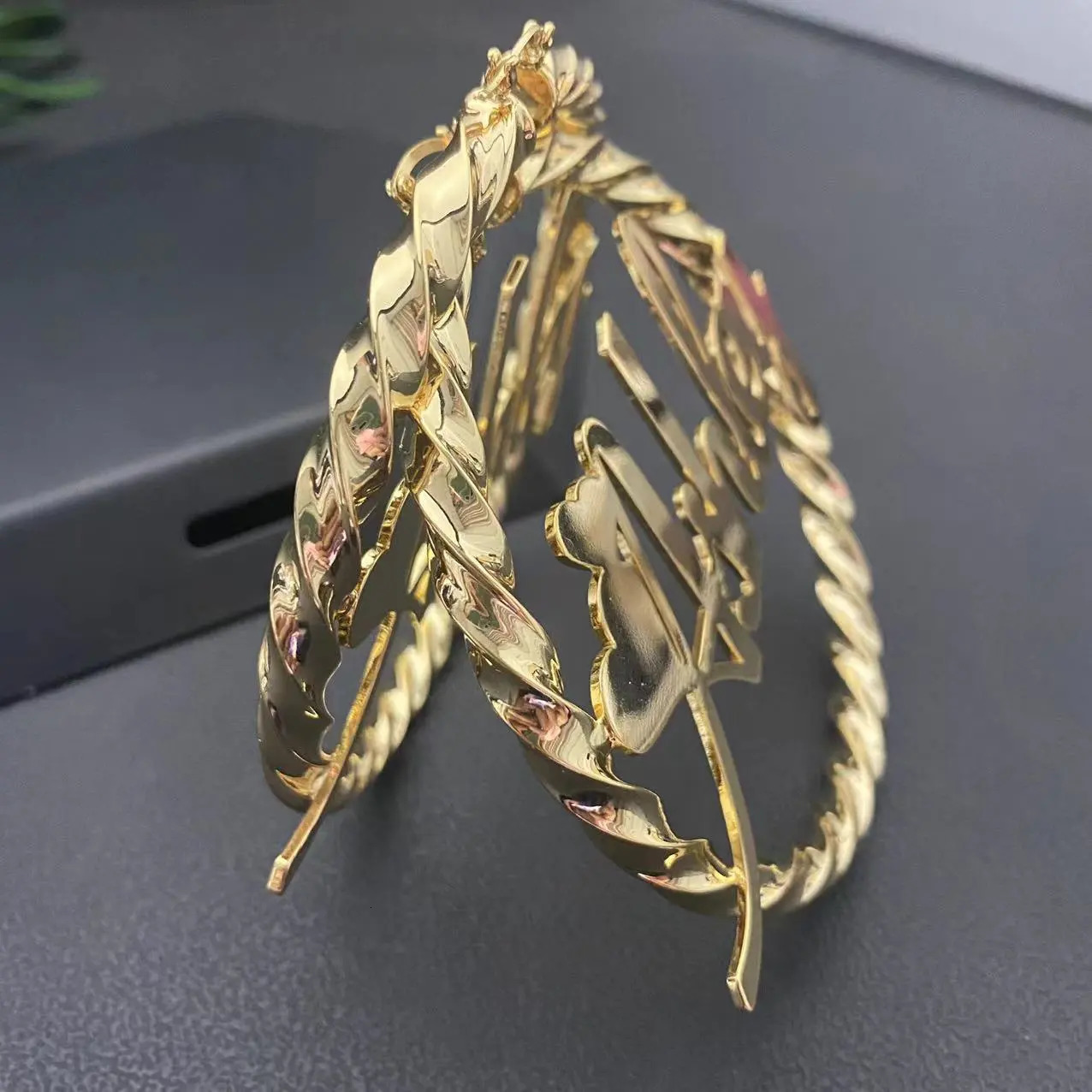 Hoop Huggie Custom Name Earrings Personalized Hoop Earrings Customized Gold Stainless Steel Twist Hoop Earring for Women Girls 231018