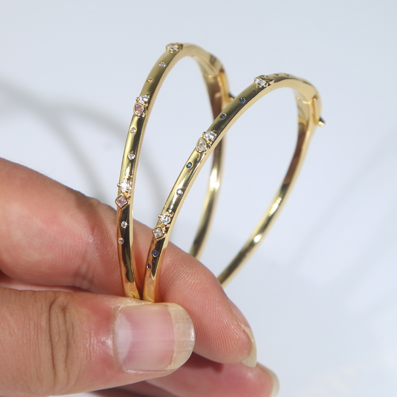 Designer Inner Size 58 60mm Pink Blue Waterdrop Bangle Elegant Bracelet Earrings Hip Hop Gold Plated Pave Cubic Zircon Women Party Gift Wholesale Jewe