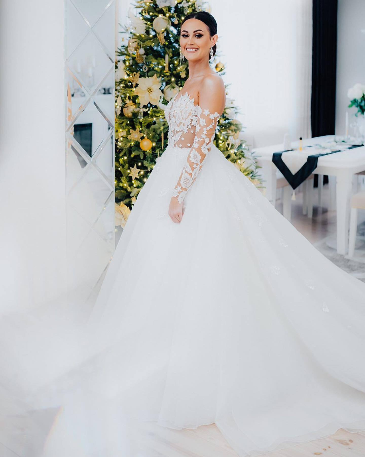 Country Wedding Dresses With Removable Sleeves 2024 Sheer Neck A Line Lace Applique Boho Bridal Gowns