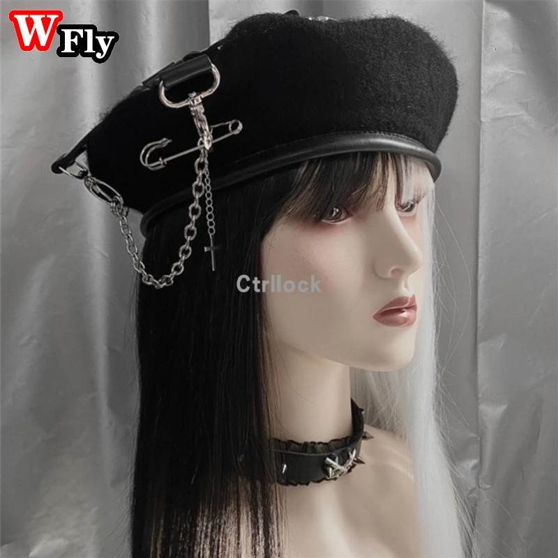 Berets Y2K Women Girl Lolita Berets Hat Gothic Punk Rivet Skeleton Chain Beret Hats Ladies Street Cool Hip hop Rock beret Caps 231018