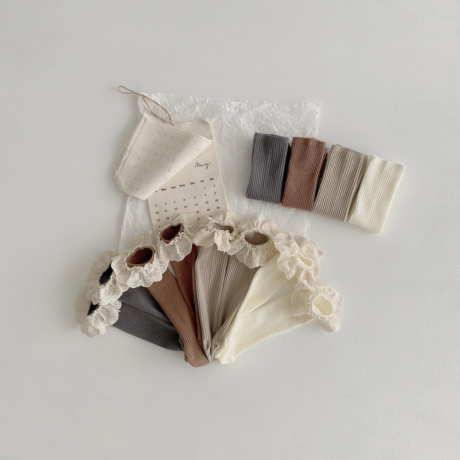 Kids Socks 4 PairsLot Baby Girls Knee High Long Soft Cotton Lace Stuff Princess Children Sock Ruffle 010 Years Leg Warmers 231019