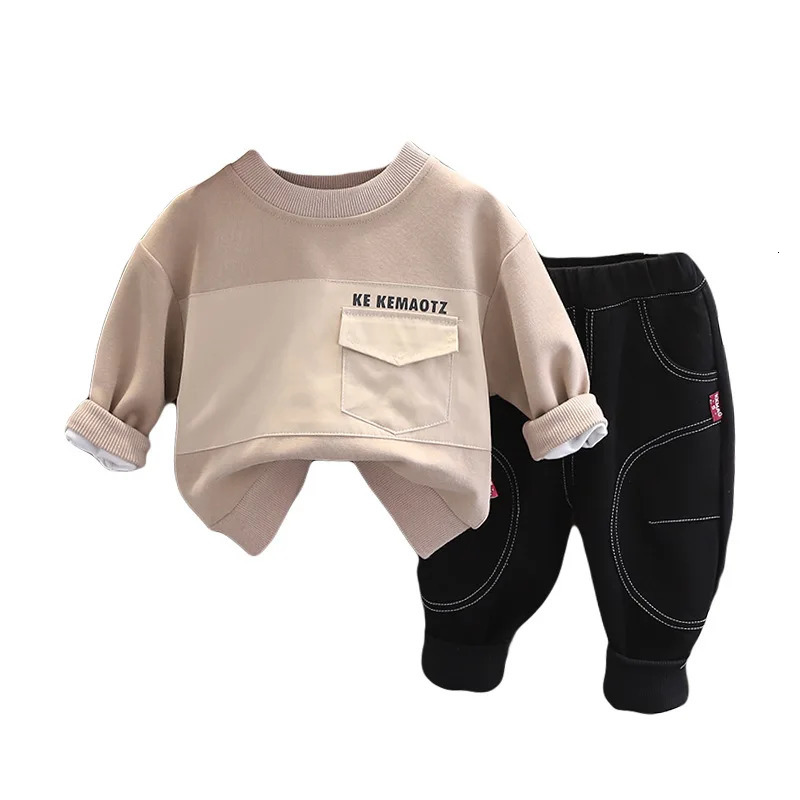 Clothing Sets Korean Spring Autumn Children Boy 2PCS Clothes Set Long Sleeve Letter Sweatshirt Jeans Pants Suit Toddler Baby Boy Outfit 231020