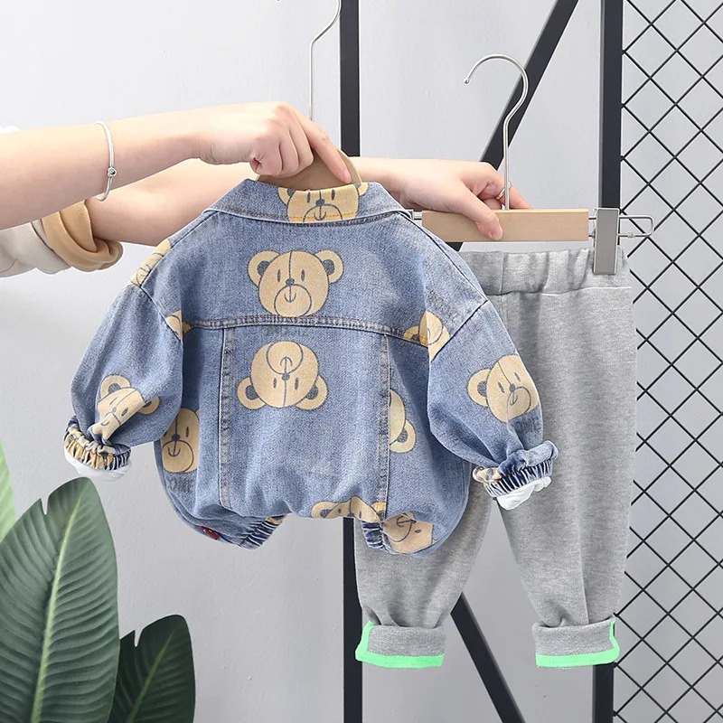 Clothing Sets Spring Autumn Children Boys 3PCS Clothing Set Cartoon Bear Denim Jacket Cotton Sweatshirts Casual Pants Baby Boy Clothes 231020