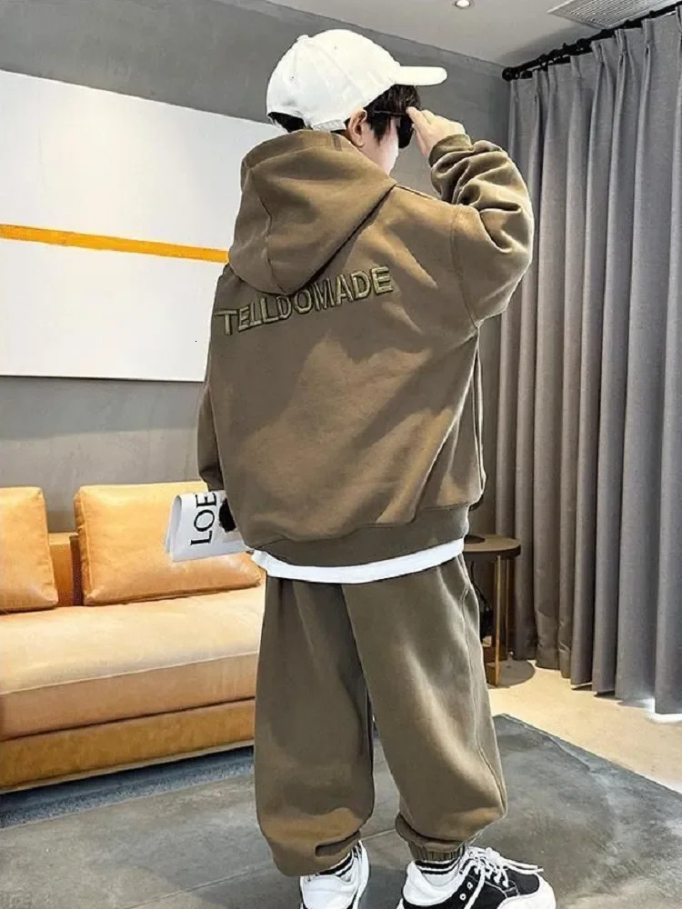 Clothing Sets Autumn Junior Boys Casual Sweatshirt Suit Clothes Kids Embroidered Letters Hooded Top Long Pants 2 Piece Set 3-15Y Spring Trend 231019