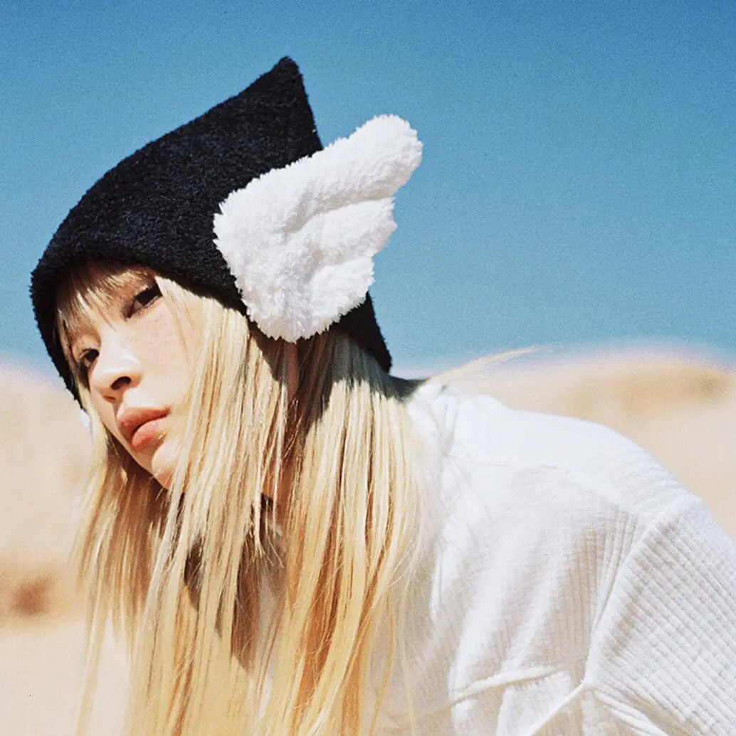 BeanieSkull Caps Harajuku Y2k Angel Wings Black Beanie Hats Gothic Punk Women Winter Warm Lamb Wool Bucket Hat Chic Streetwear 231019