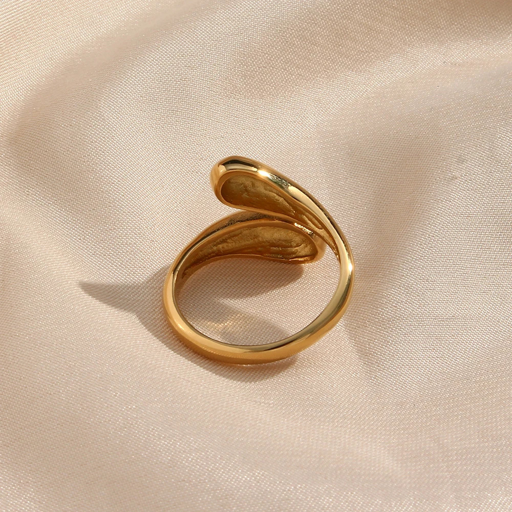 Band Rings Fine Polished Stainless Steel 18K Gold Plated Adjustable Snake Ring For Lady Female Glossy Party 231020