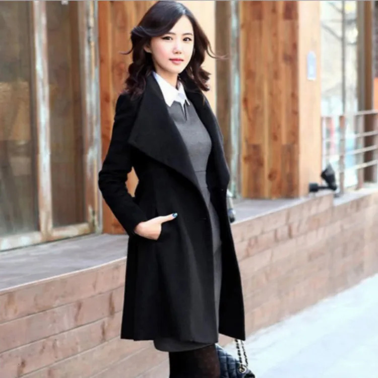 Women's Wool Blends Autumn and Winter Women's Wear Mid length Belt Woolen Coat Slim Fit Standing Collar Woolen Windbreaker 231020