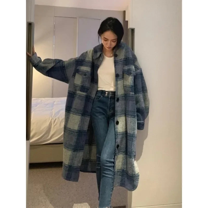 Women's Wool Blends Plaid Single Tops Korean Outerwear Female Overcoat Fashion Spring Winter Women Loose Long Woolen CoatsVintage Loose Coat 2310