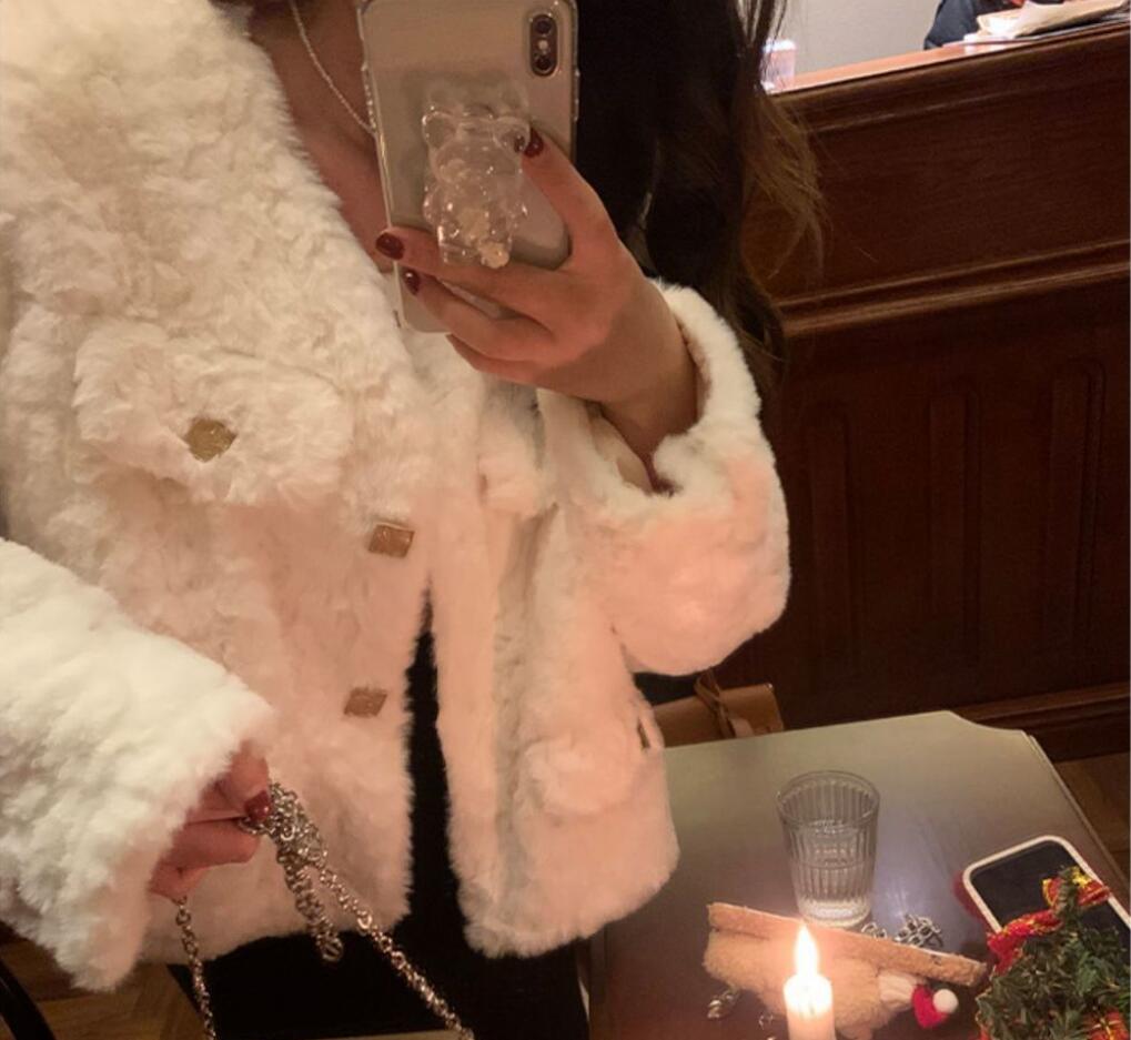 Lamb Hair Coat Women's ma-je 2023 Autumn/Winter New Short environmentally friendly Rabbit Hair Round Neck Small Fragrant Style Thickened Fur Coat