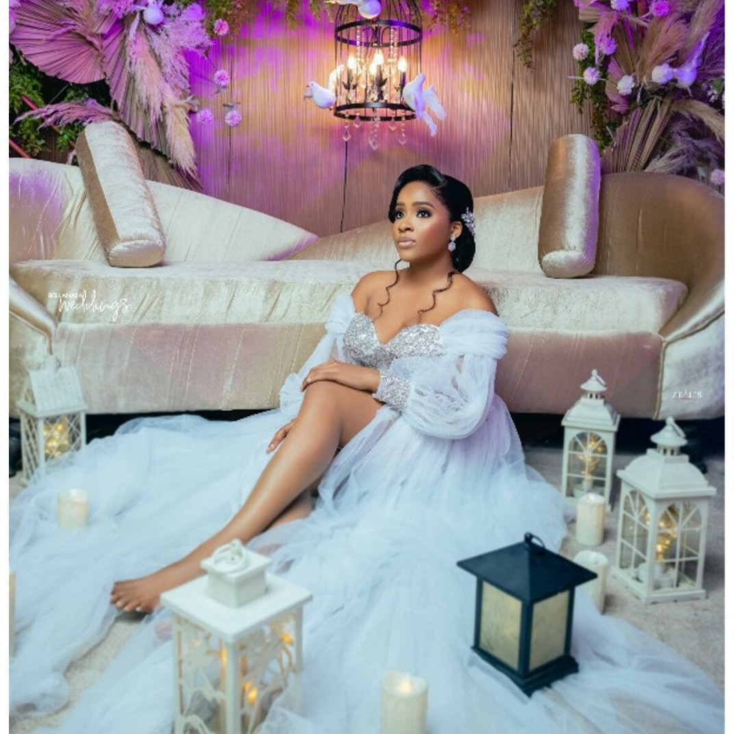 Vestido de Noiva Lace Wedding Dresses with Long Sleeves Off Shoulder Lace Appliques A Line Sweep Train Vintage Bridal Gowns