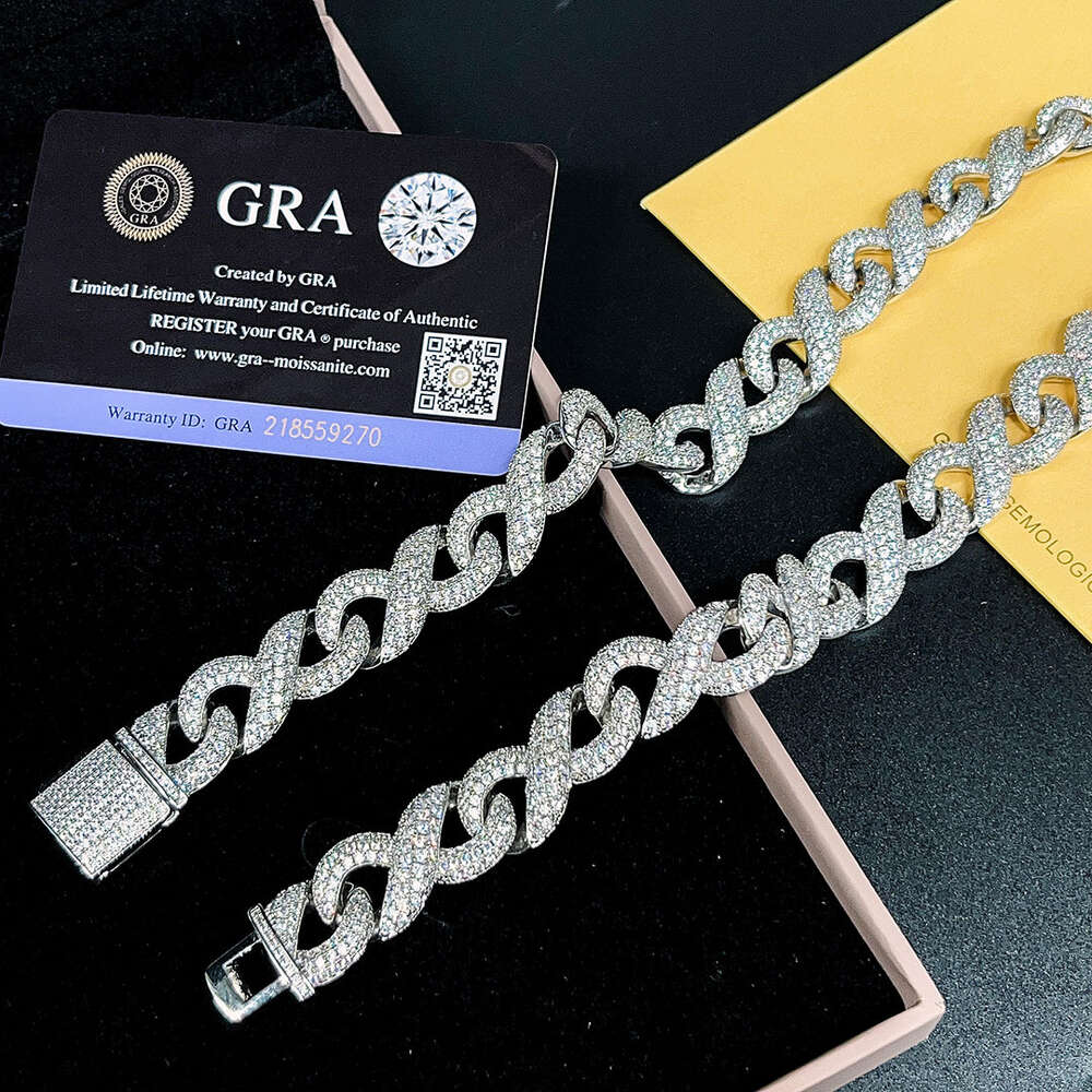 Wholesale Hip Hop Stainless Steel Lock Clasp Cuban Necklace 14k 18k Gold Plated Iced Out Men Miami Cuban Link Chain