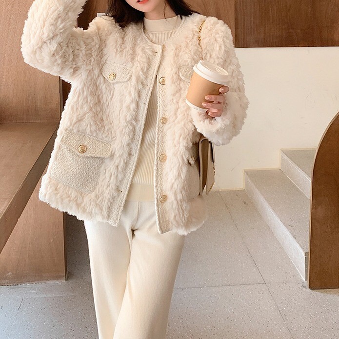 New Winter Maje Eco friendly Plush Splice Gold Button Pocket Loose Short Coat for Women