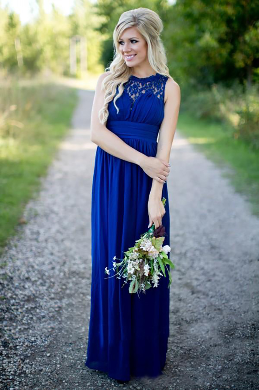 2023 Country Style Royal Blue Long Bridesmaid Dresses Cheap Sheer Lace Jewel Neck Zipper Back Chiffon Maid of the Honor Gowns Floor Length