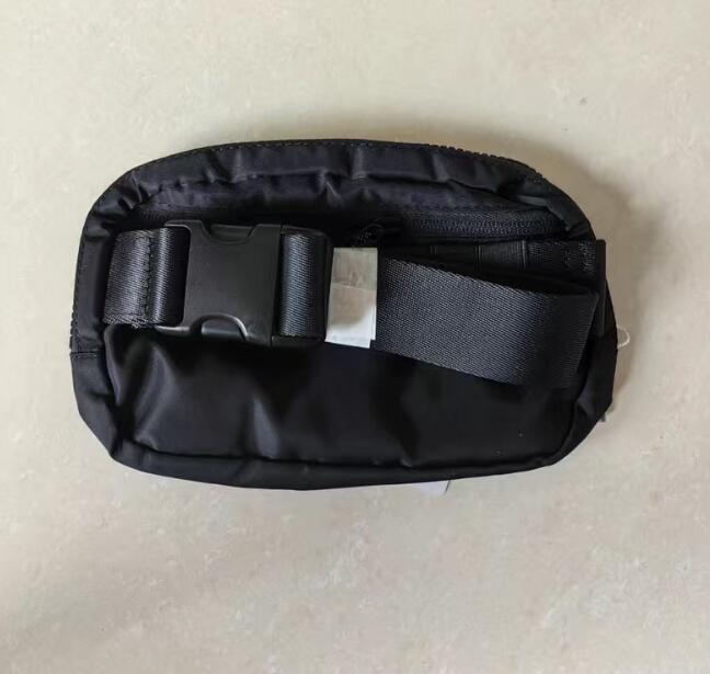 Everywhere Fanny Pack Sporty Waist Bags In 25 Colors For Womens Travel 1211 1220 DHL 0213