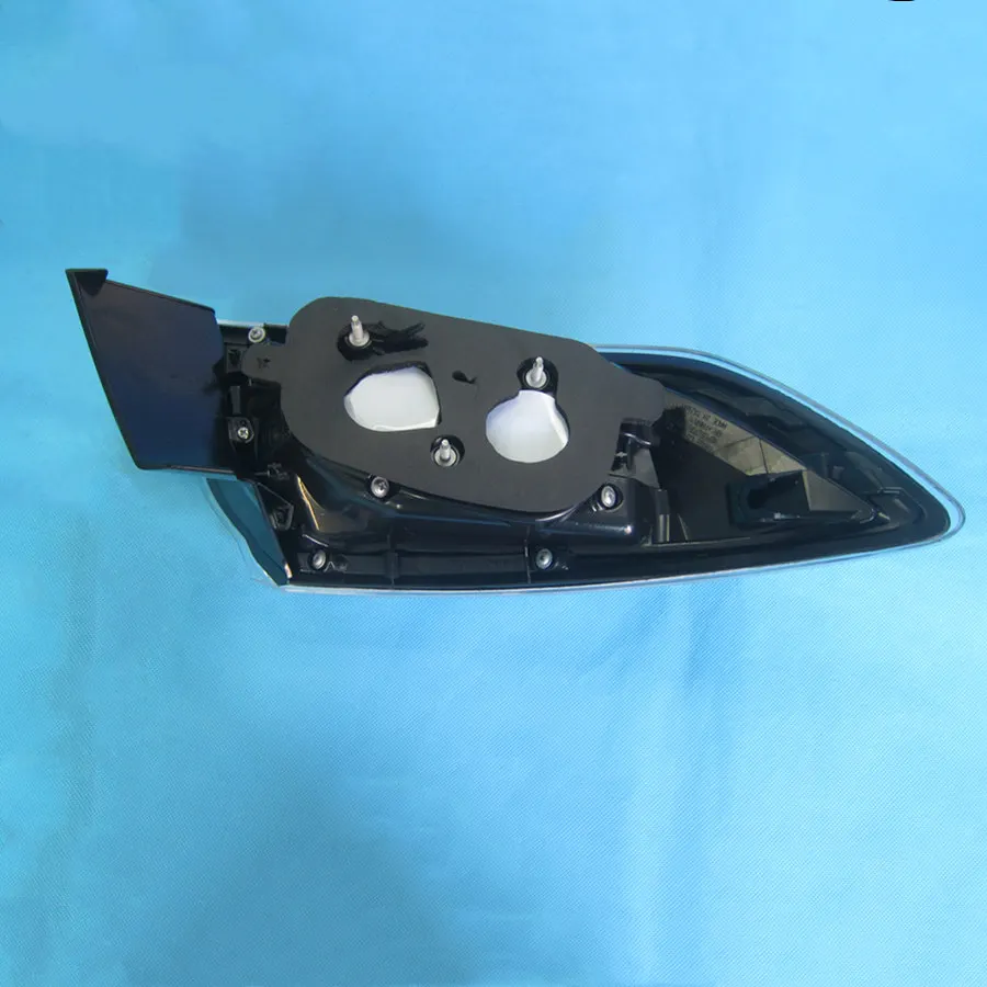 Car body part 51-150 outside tail lamp for Mazda 3 BL hatchback 2008-2012