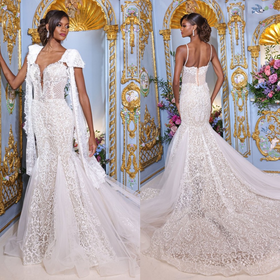 Stunning Mermaid Wedding Dresses Lace Bridal Gowns Sheer Plunging Neckline Sweep Train Tulle Vestido De Novia