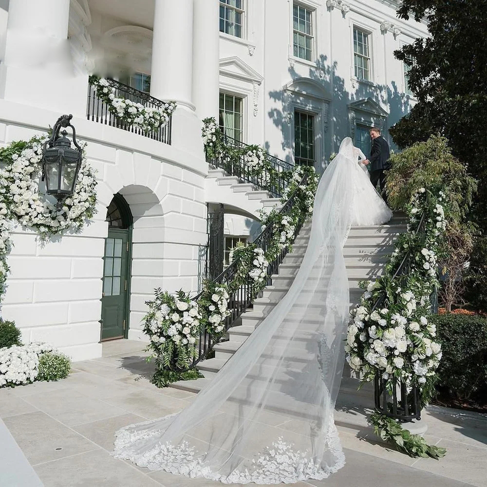 White High Neck Long Sleeves Lace Wedding Dress 2024 Bridal Gown Floor Length Bride Robe De Mariee Custom Made