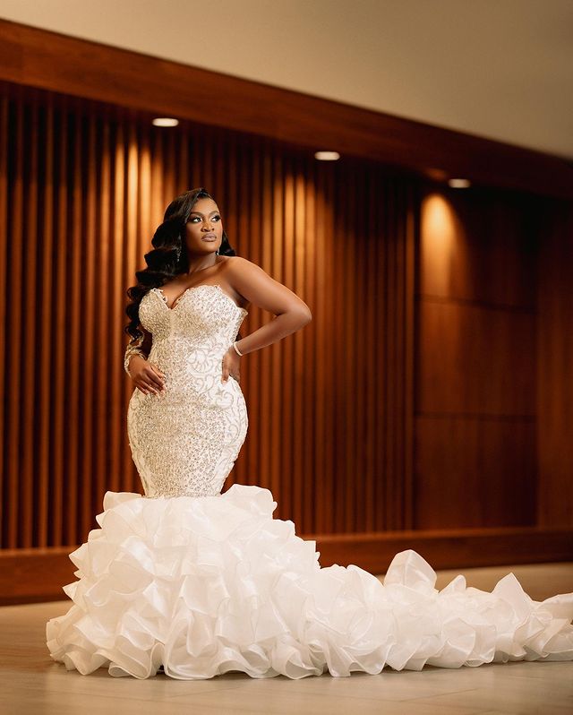 2025 Oct Aso Ebi Plus Size Mermaid Wedding Dresses Ivory Beaded Crystals Bridal Gowns ZJ114